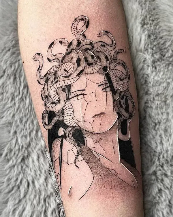 Grietas - Tatuaje de Medusa por @minkutattoo