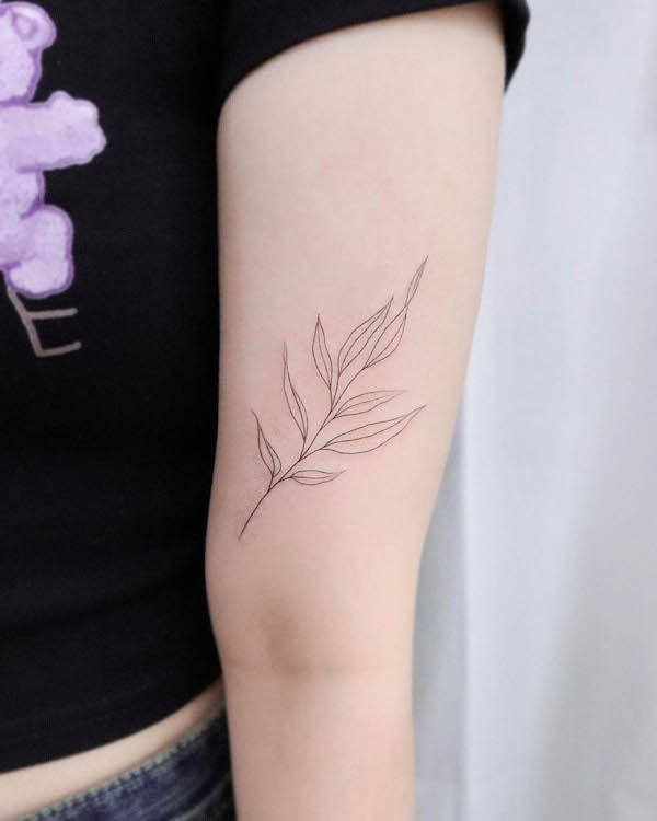 Leaves fine line tattoo by @hezetattoo
