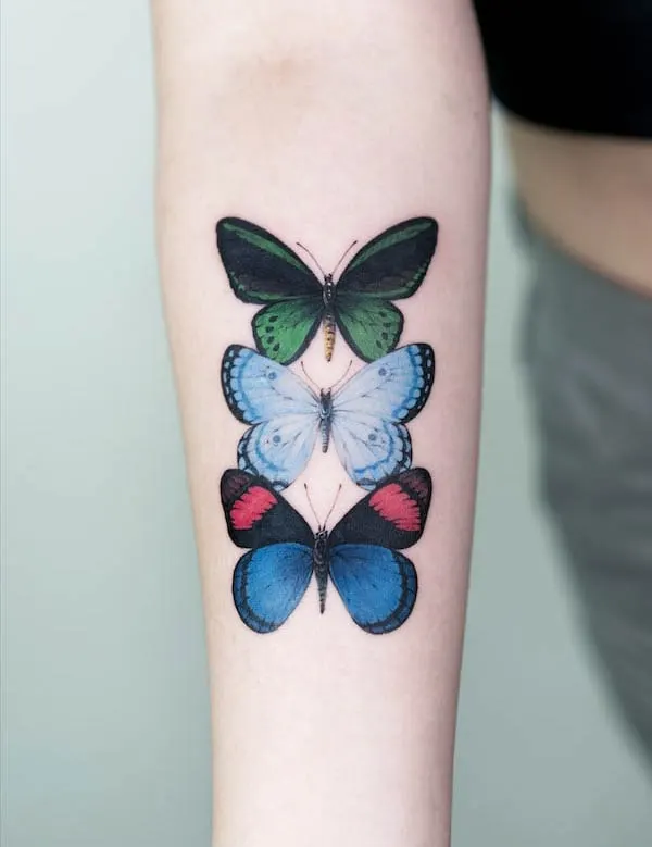 Triple tatuaje de antebrazo de mariposa por Pokhy